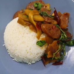 กุนเชียง+หน่อไม้ดองผัดกะเพราพริกแห้ง