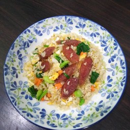 ข้าวผัดกุนเชียงเนื้อ