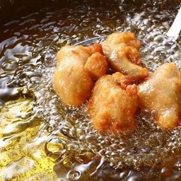 ชุดวิงซ์ไก่แซ่บพร้อมข้าวเหนียว