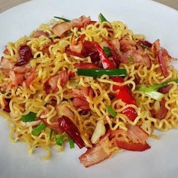 มาม่าขี้เมาเบคอน