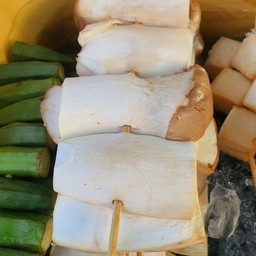 เห็ดออรินจิย่าง ( หม่าล่า )
