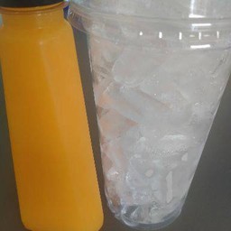 น้ำส้มคั้นสดแยกน้ำแข็งวิตามินซีสูง
