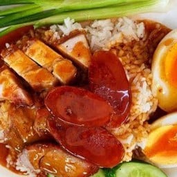 ข้าวหมูกรอบ