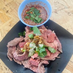 2ตอ ก๋วยเตี๋ยวสูตรโบราณ รสเด็ด