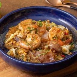 ผัดวุ้นเส้นชะอมกุ้ง