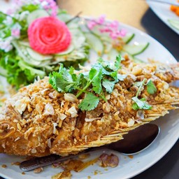 ปลาทับทิมทอดกระเทียม