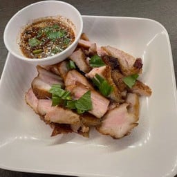 คอหมูย่าง