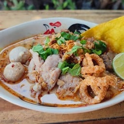 ก๋วยเตี๋ยวต้มยำ