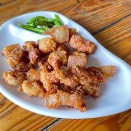 แหนมหมูสามชั้นทอด