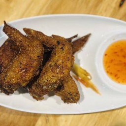 Fried Chicken Wings With Fish Sauce
