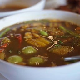 แกงไตปลากุ้งสับ (ใส่ผัก)