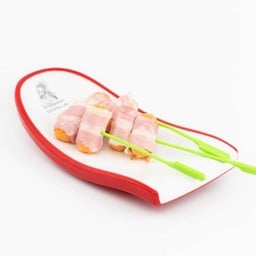 เบคอนพันไส้กรอก