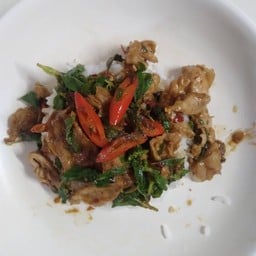 ข้าวกะเพราหมูหมัก