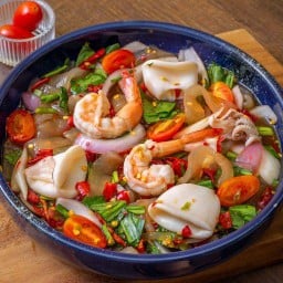 ยำนัวเส้นหนึบทะเล