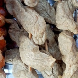 ลูกชิ้นปลากรายทอด