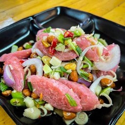 ยำแหนมหมูสด