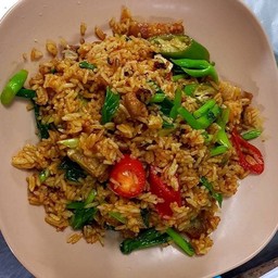 ข้าวผัดเครื่องแกงคลุกใน