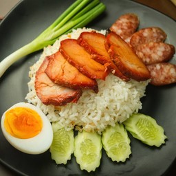ข้าวหมูแดง+กุนเชียง+ไข่
