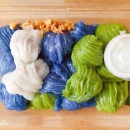 นินูรฮาลาลเทส สาคูข้าวเกรียบปากหม้อขนมจีบกระเพาะปลากุยช่ายแป้งสด พี่หมีมาร์เก็ตฟู้ดส์