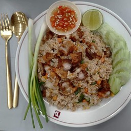 [อร่อยซ่ากับโค้ก] ข้าวผัดหมูกรอบ +  โค้ก ออริจินัล (ขวด)