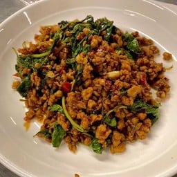 กะเพราหมูสับ(กับข้าว)