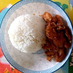 ข้าวไก่ทอดกระเทียม