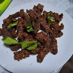 หมูคลุกฝุ่น