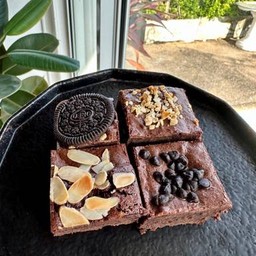 Brownie (S4) | บราวนี่ 4 ชิ้น