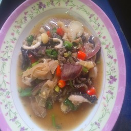 เครื่องในผัดน้ำมันหอย