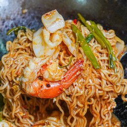 กะเพรา พริกแห้ง BY chef’s Bens