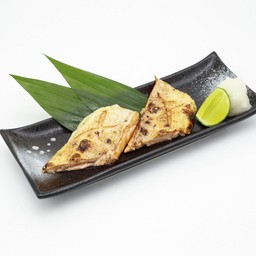 ท้องแซลมอนย่าง