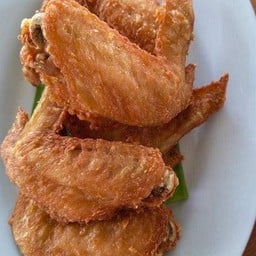 ปีกไก่ทอดน้ำปลา