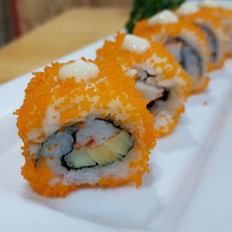 ซูชิมากิโรลไข่กุ้ง