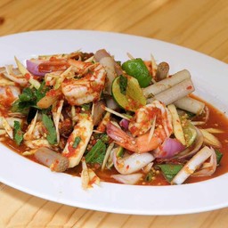 ยำมะม่วงกุ้งสุก
