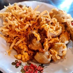 ข้าวซอยคั่วหมู