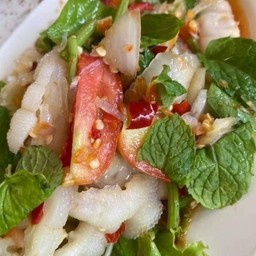 ยำเล็บมือนาง