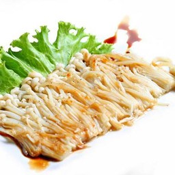 เห็ดเข็มทองผัด