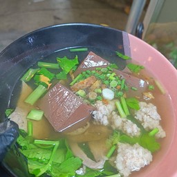 ต้มเลือดหมู