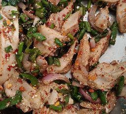 ยำแซ่บไก่ต้ม