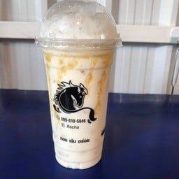 นมคาราเมลเย็น