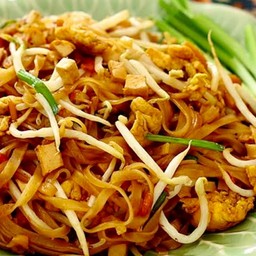 ผัดไทยหมู