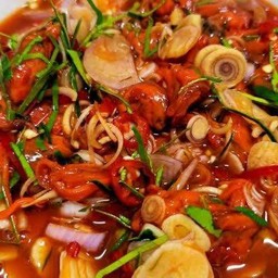 ยำหอยดอง