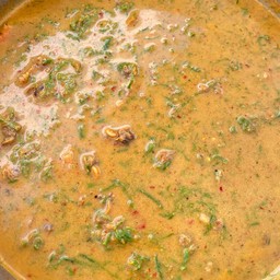 แกงกะทิหอยแครงใส่ชะอม