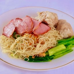 บะหมี่เกี๊ยวกุ้ง หมูแดง เห็ดหอม