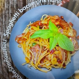 สปาเก็ตตี้พริกแห้งเบคอน