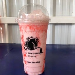 นมสดสตอเบอรี่