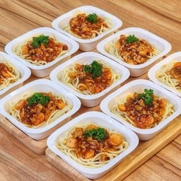 สปาเก็ตตี้ซอสมะเขือเทศไก่