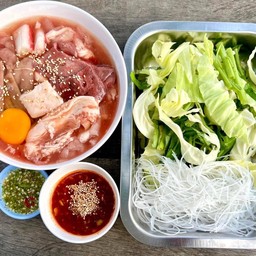 หมูกระทะเป็นชุด
