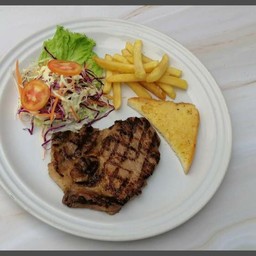 สเต็กหมูพริกไทยดำ