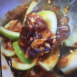 ยำมะม่วงอ่อน น้ำปลาหวาน(ยำเลย)